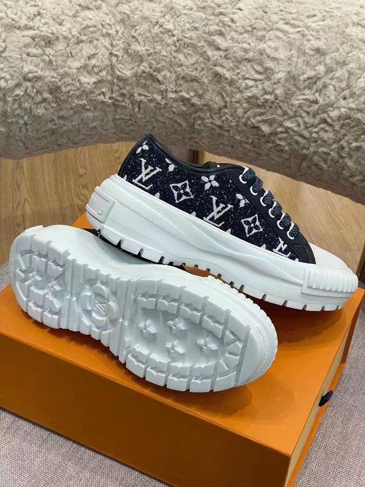 Louis Vuitton Squad Sneaker Black