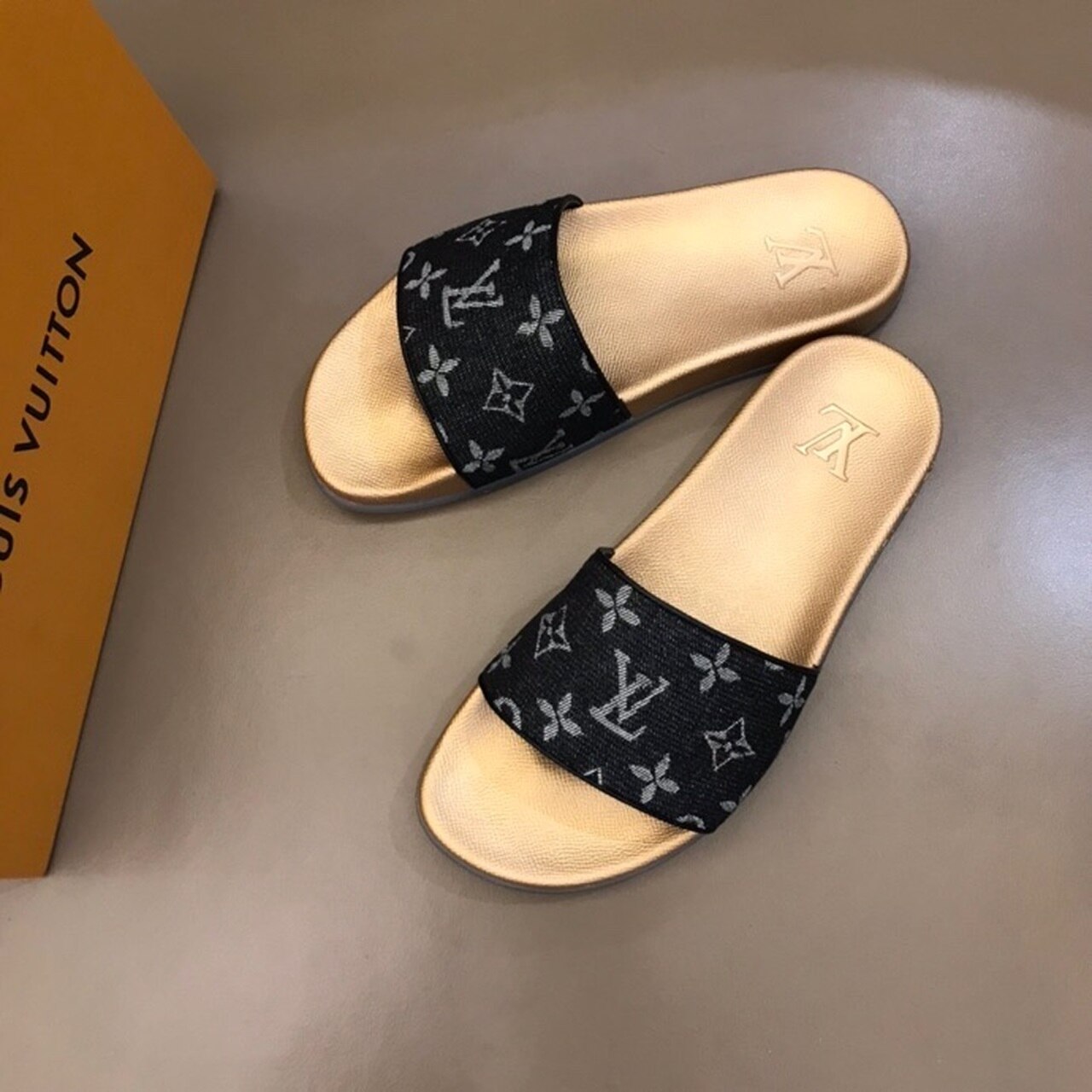 Louis Vuitton Mens Sandals Denim Canvas Spring/Summer Collection Black
