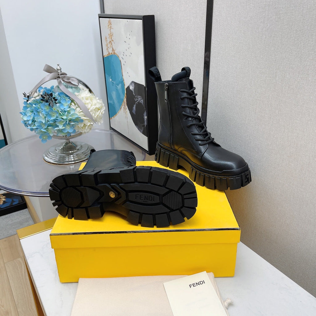 Fendi Force All Black
