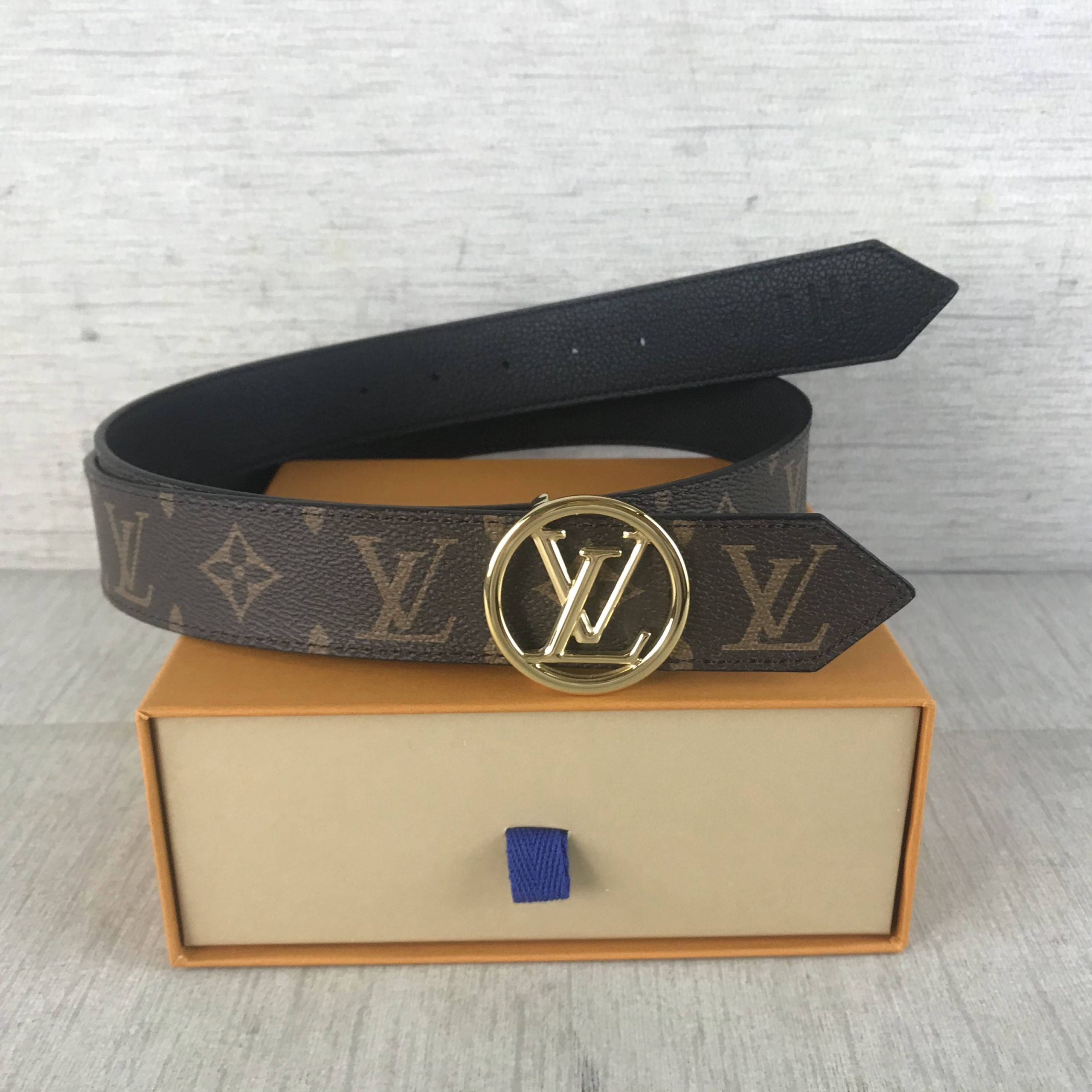 Louis Vuitton Cricle LV Initiales Belt Brown