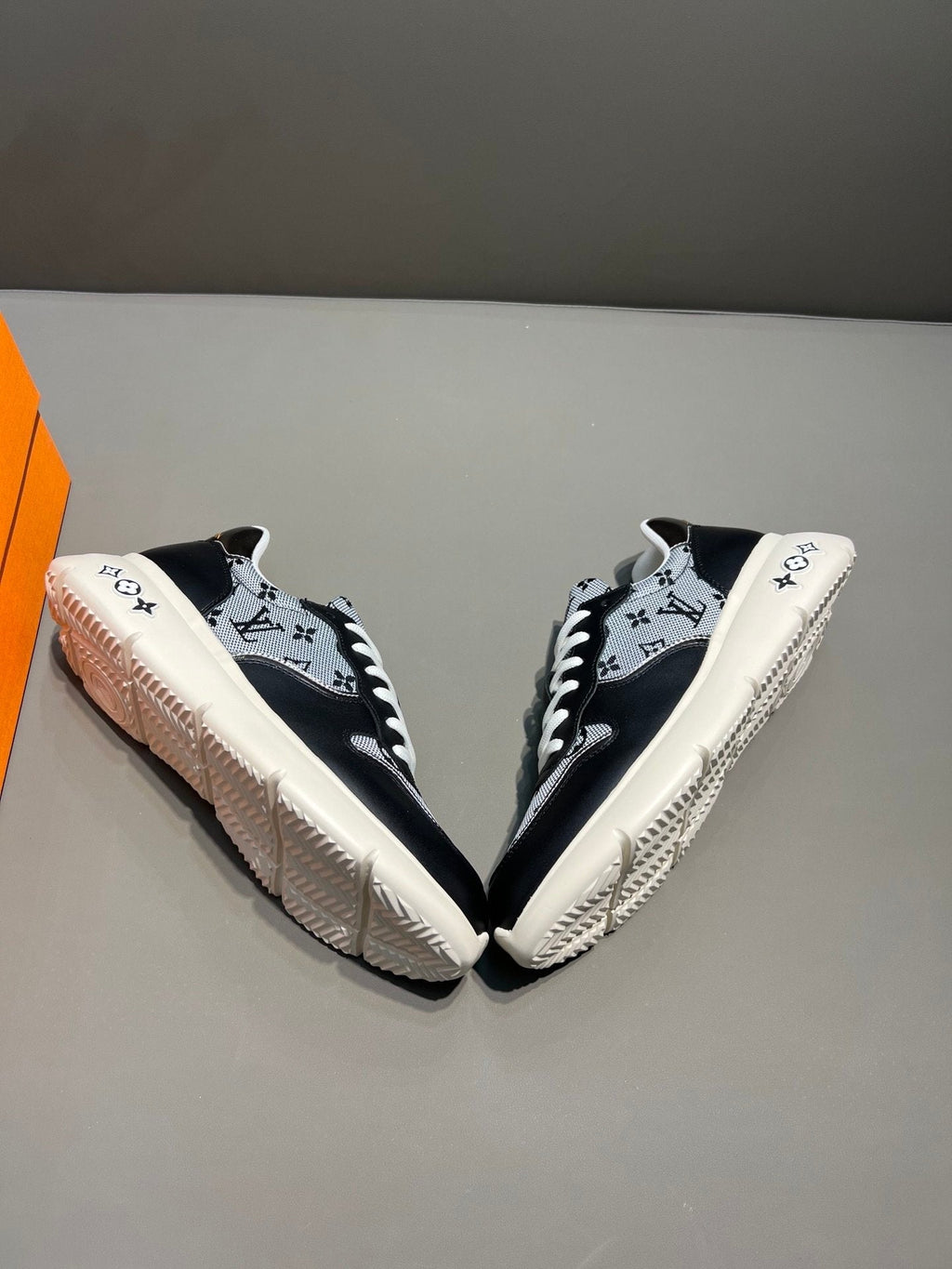 Louis Vuitton Trainer Sneaker