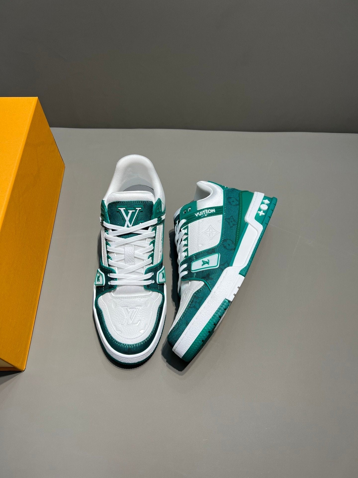 Louis Vuitton Trainer Sneaker