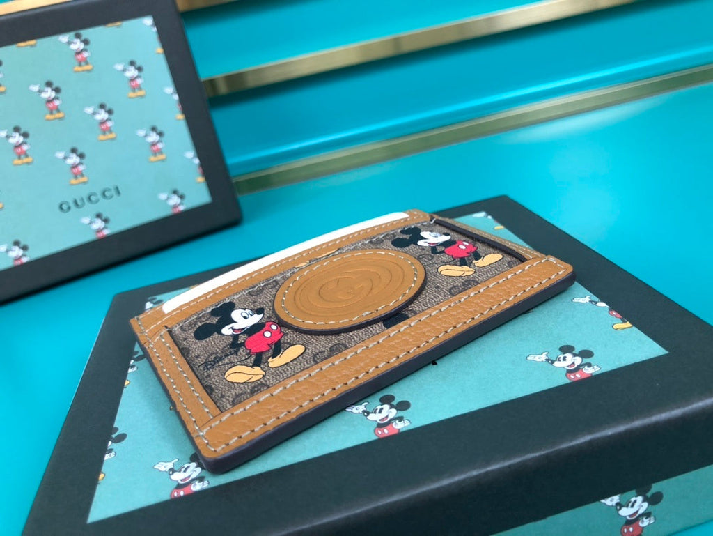 Gucci Disney Mickey Beige Cardholder 10cm