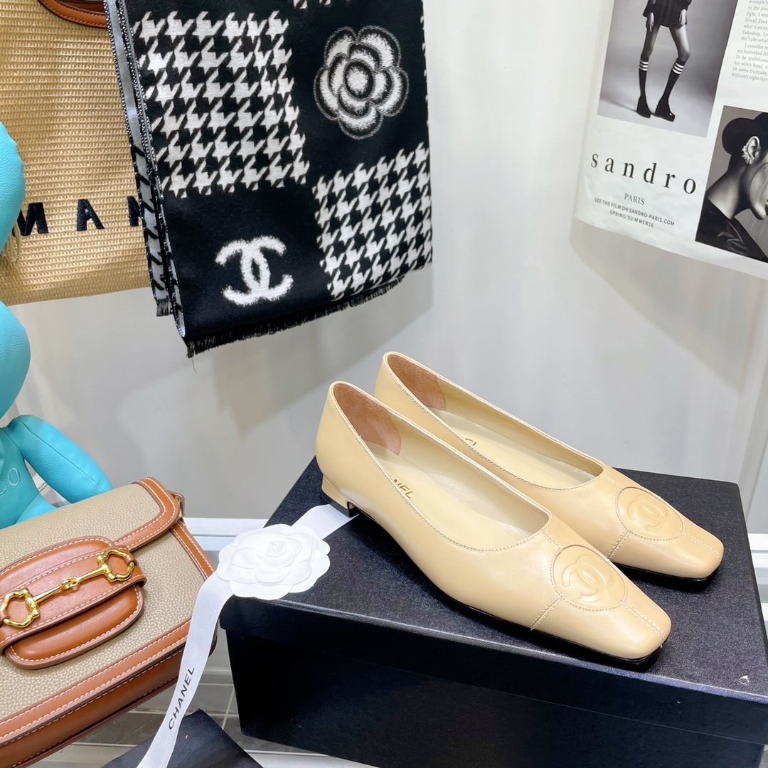 Chanel Flats Beige