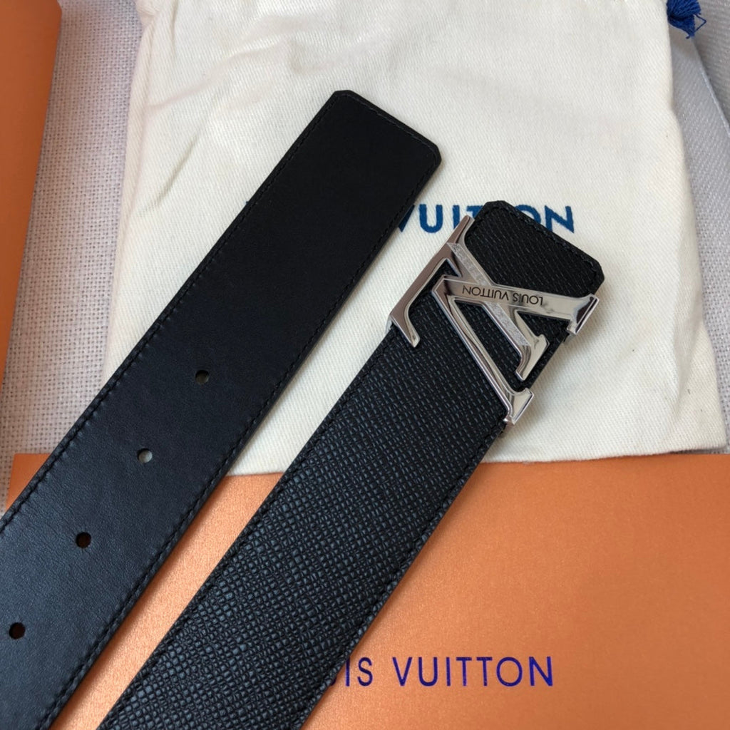 Louis Vuitton Initiales Reversible