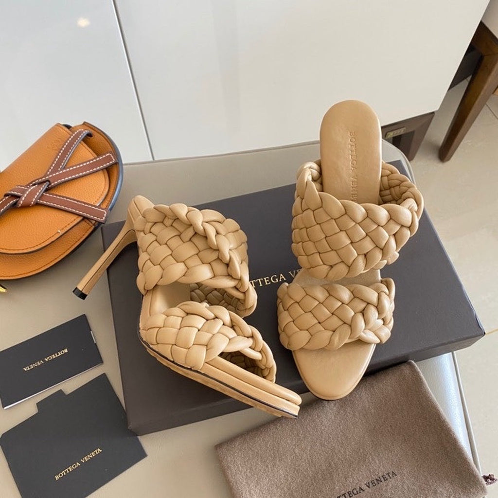 Bottega Veneta Curve Sandals 9.5cm Heel Lambskin Leather Spring/Summer 2020 Collection, Beige