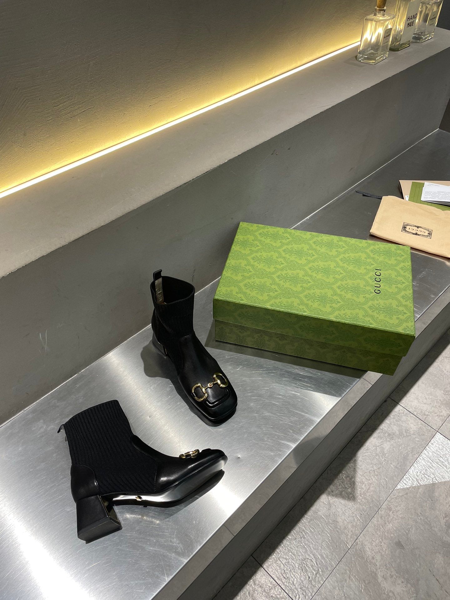 Gucci Ankle Boots With Horsebit Black
