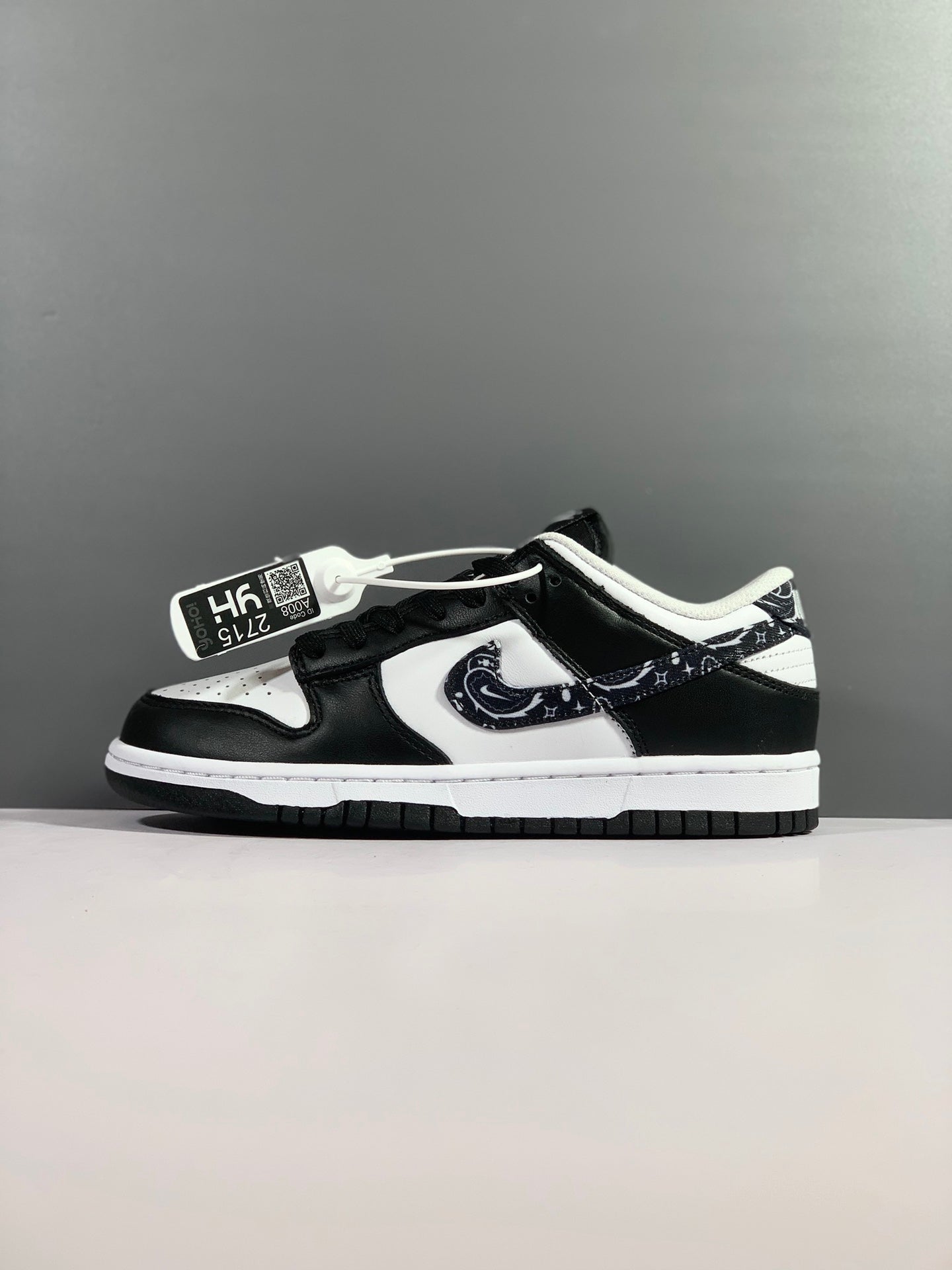 Nike SB Dunk Low Top