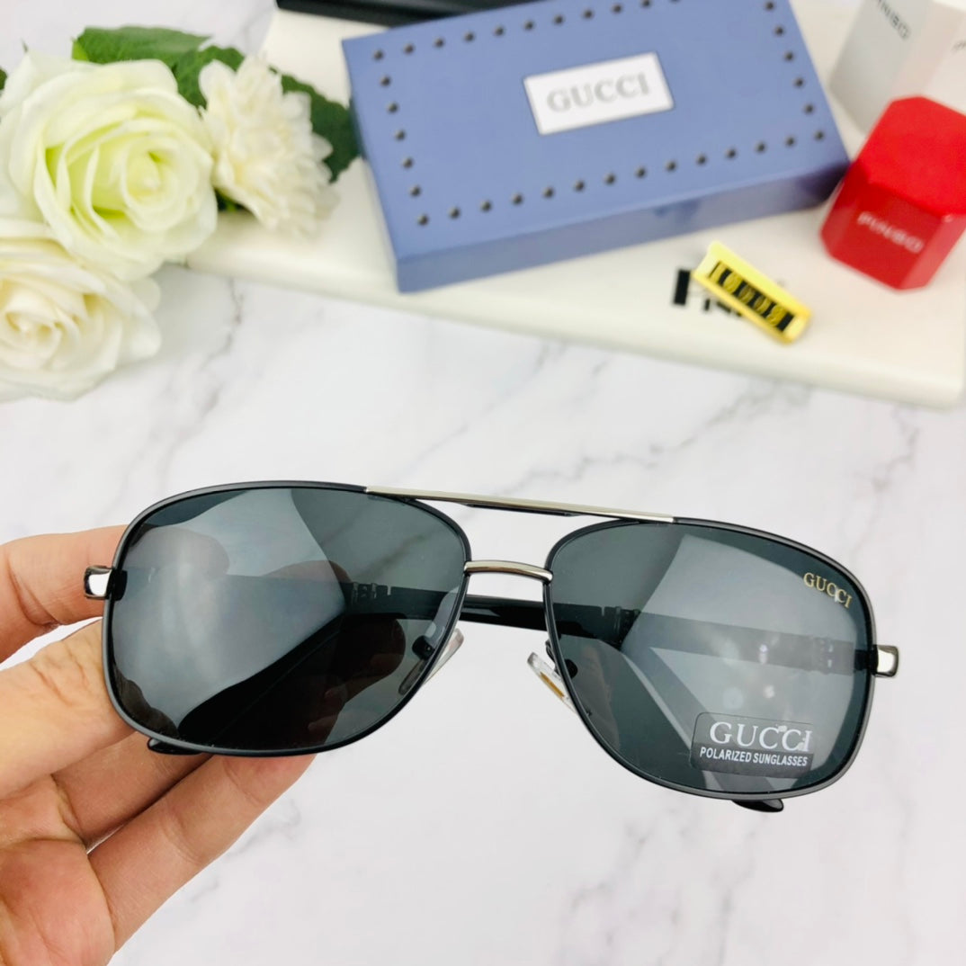 Gucci Navigator Frame Sunglasses