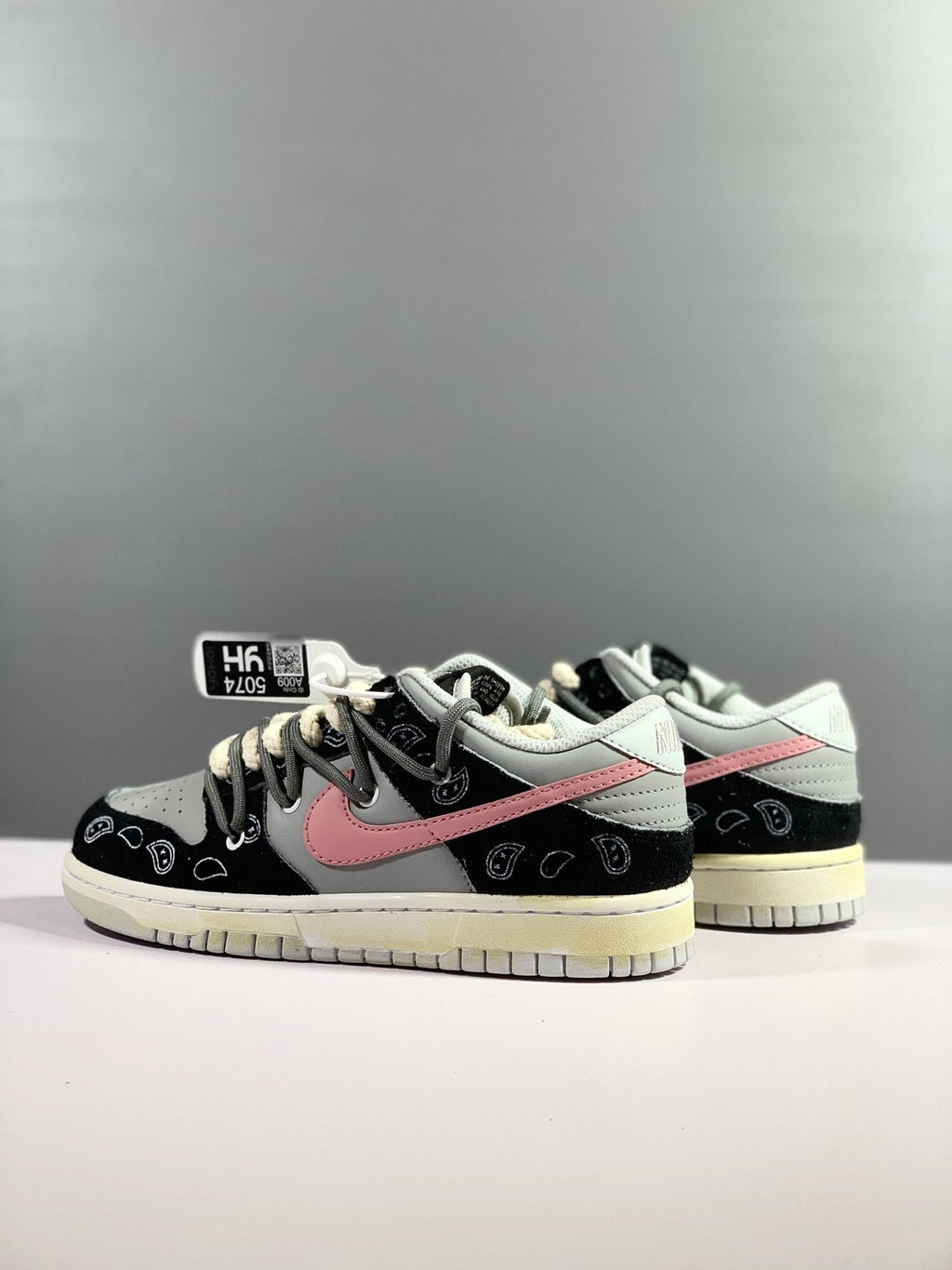 Nike SB Dunk Low Top