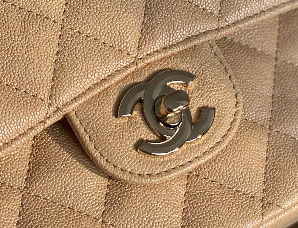Chanel Classic Flapbag Gold Hardware 26cm