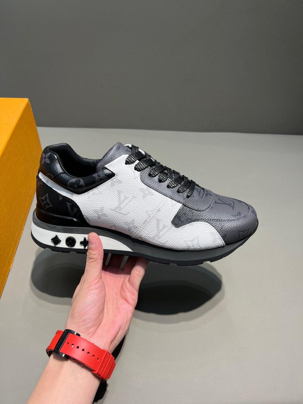 Louis Vuitton Trainer Sneaker