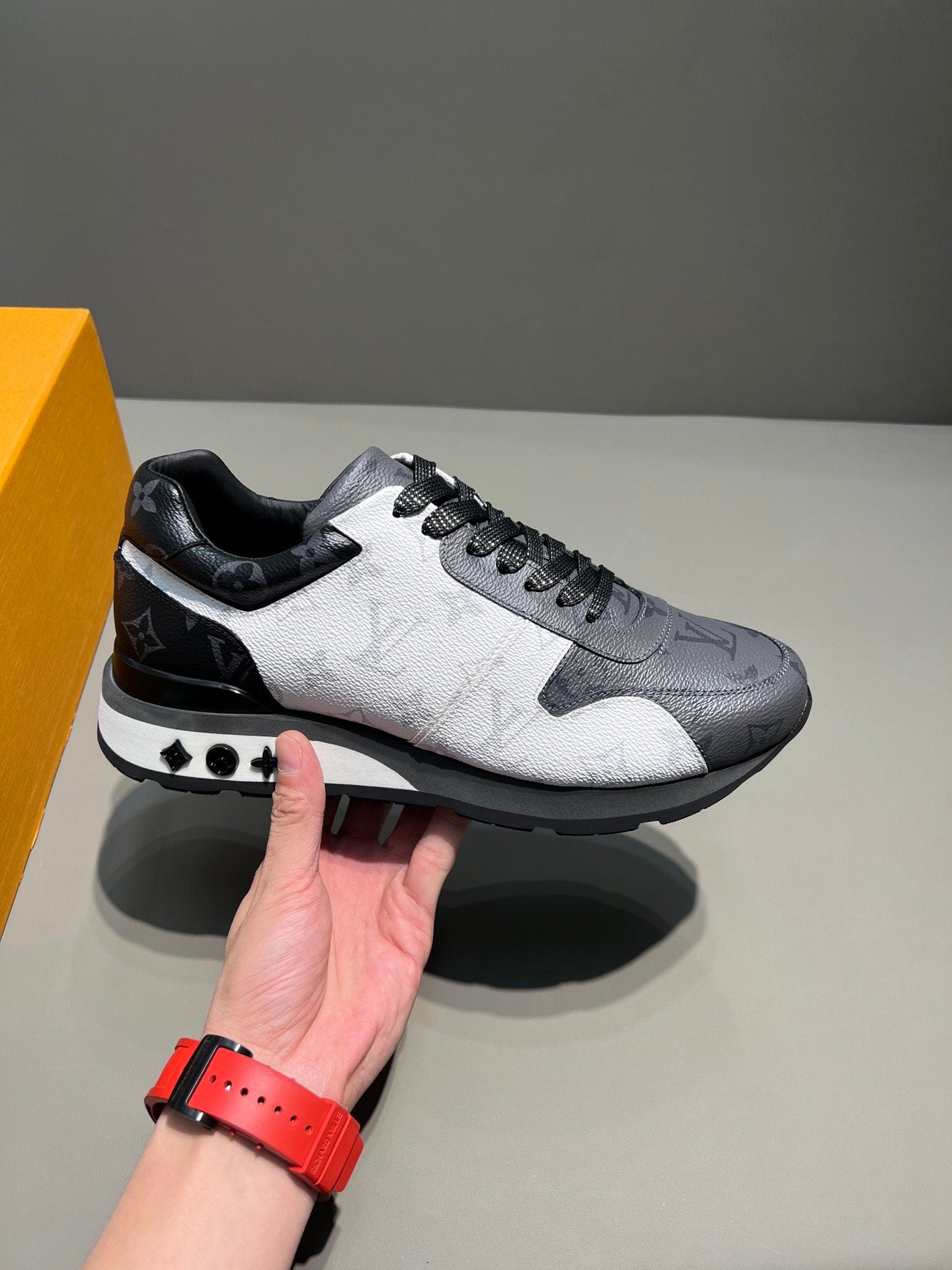 Louis Vuitton Trainer Sneaker