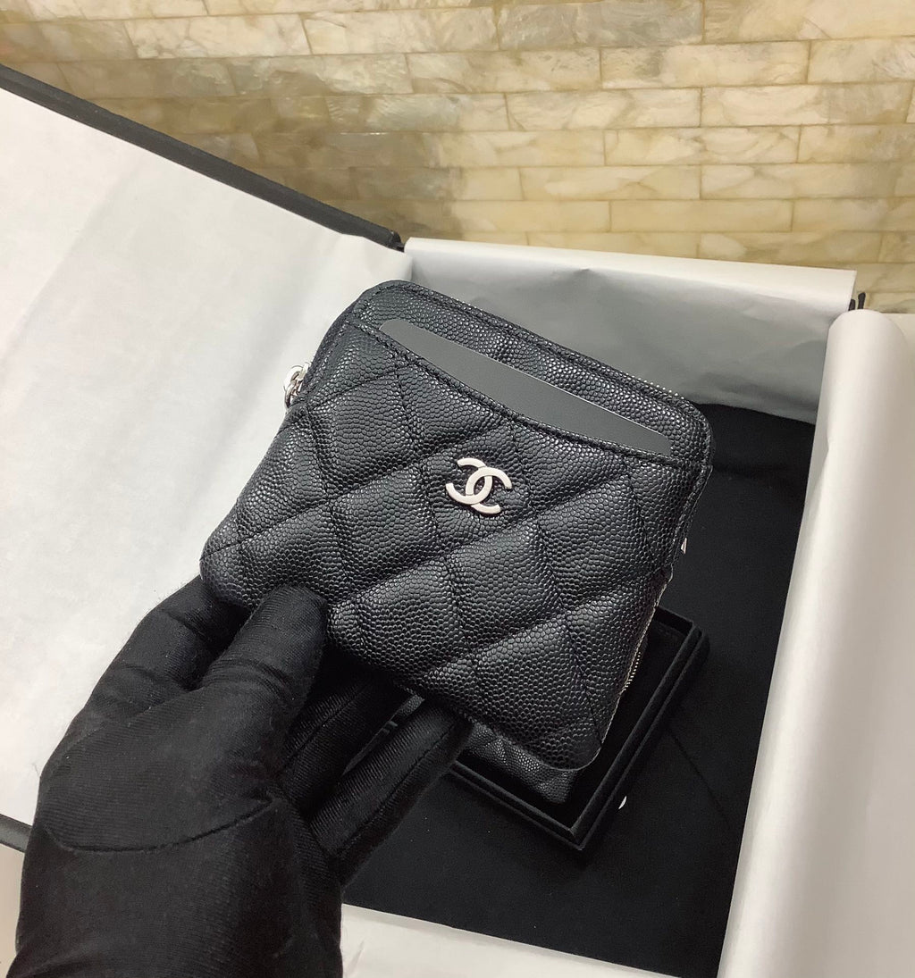 CO-CO Chanel Card Holder With Silver Hardware 19cm