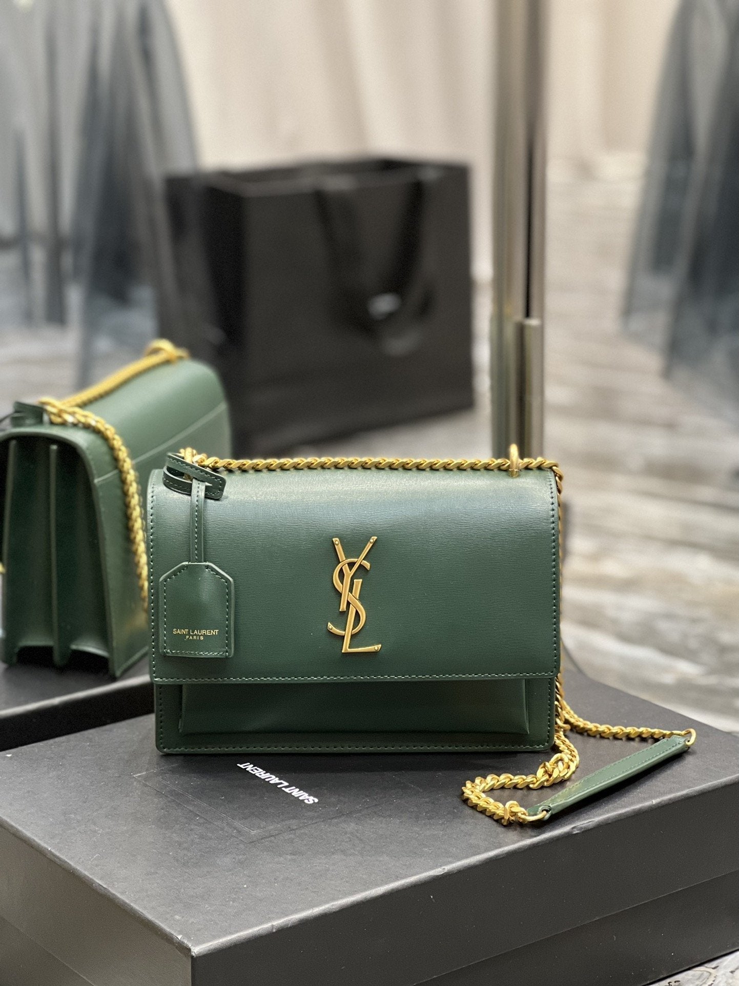 Saint Laurent Sunset Medium Chain Bag 22cm