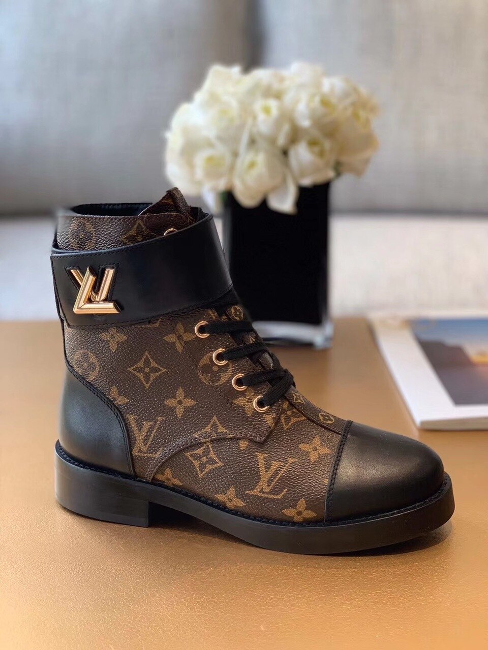 Louis Vuitton Wonderland Flat Ranger Monogram Canvas Calfskin Leather Fall/Winter 2019 Collection Black/Brown
