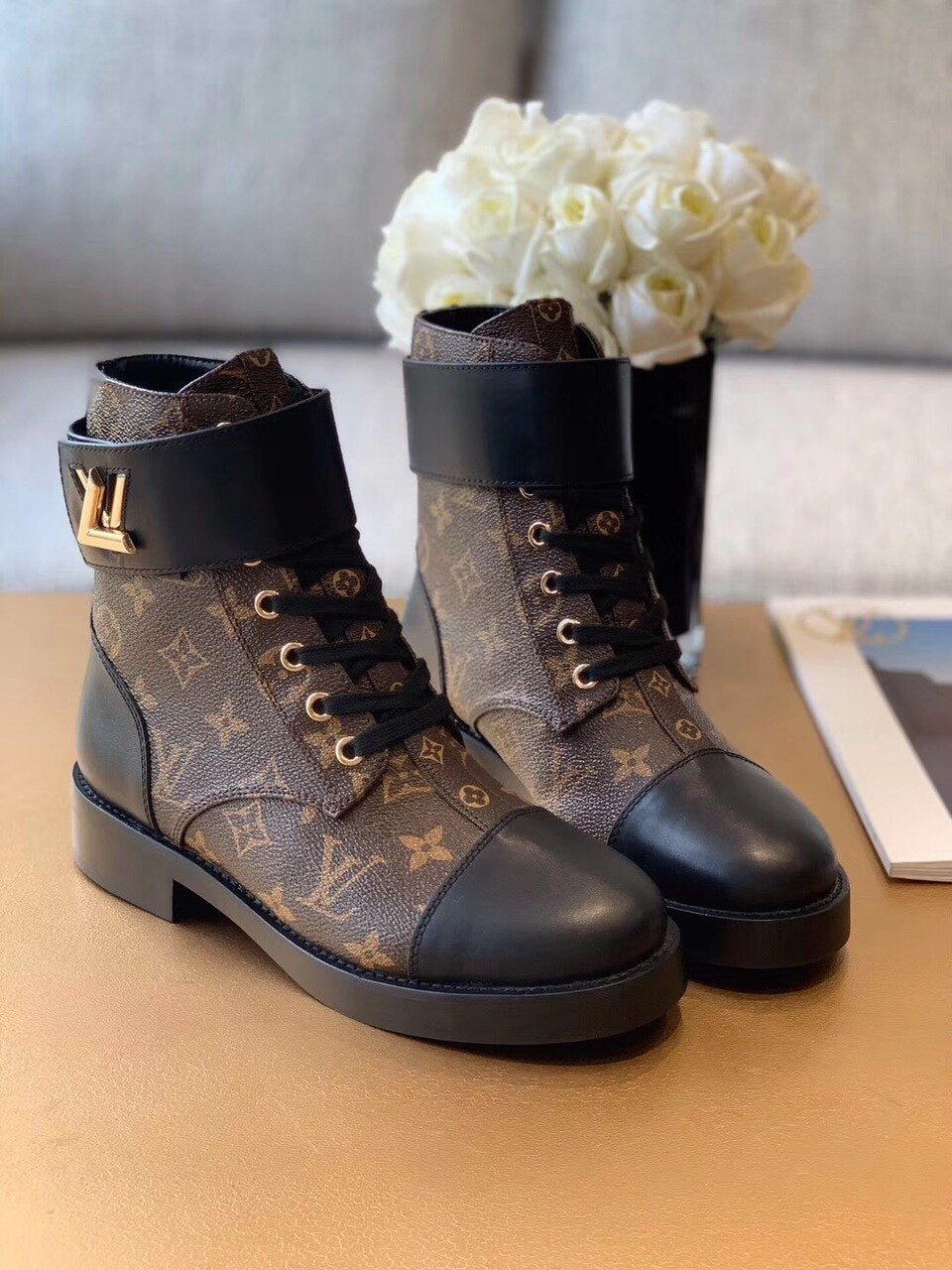 Louis Vuitton Wonderland Flat Ranger Monogram Canvas Calfskin Leather Fall/Winter 2019 Collection Black/Brown