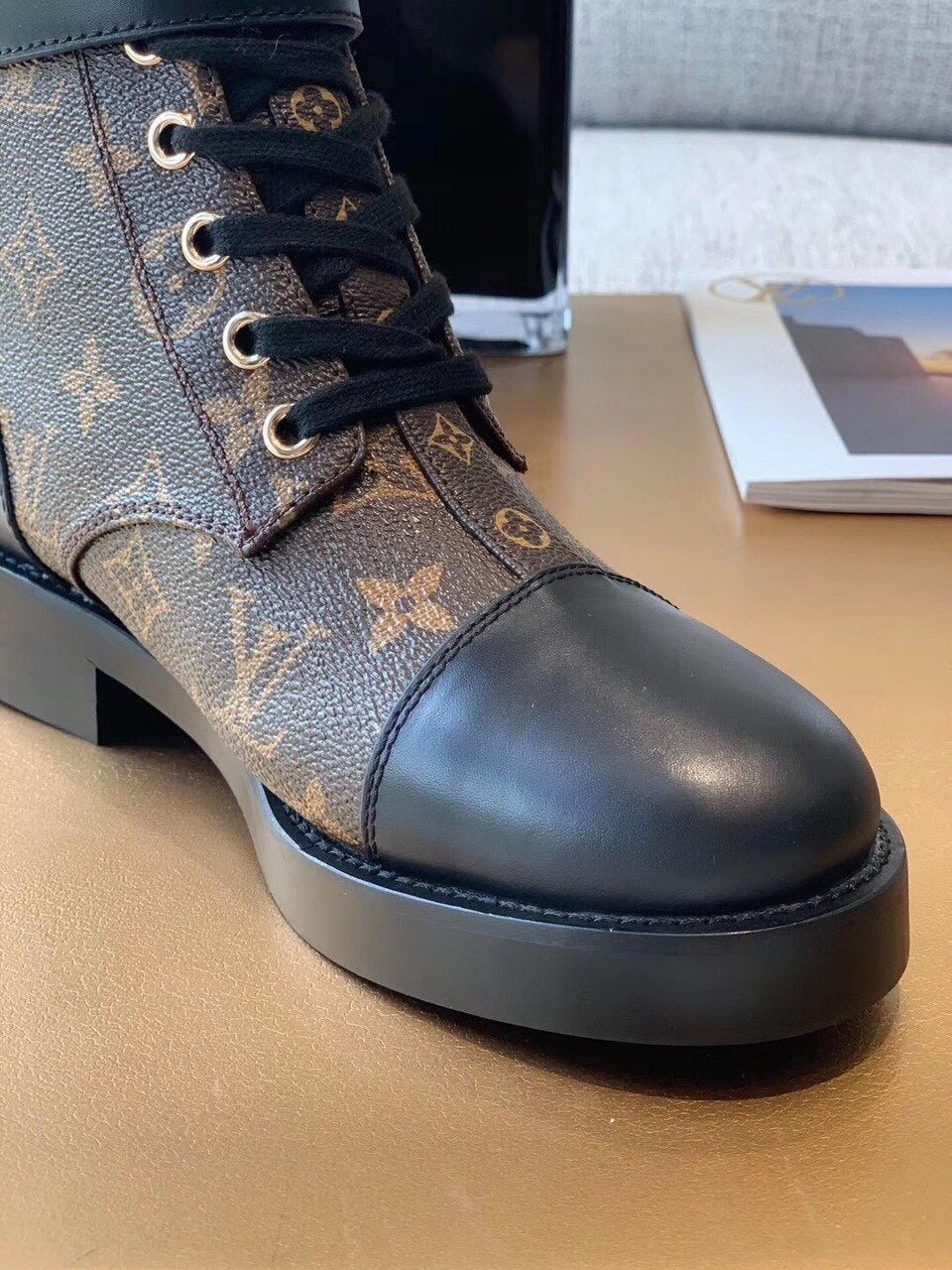 Louis Vuitton Wonderland Flat Ranger Monogram Canvas Calfskin Leather Fall/Winter 2019 Collection Black/Brown