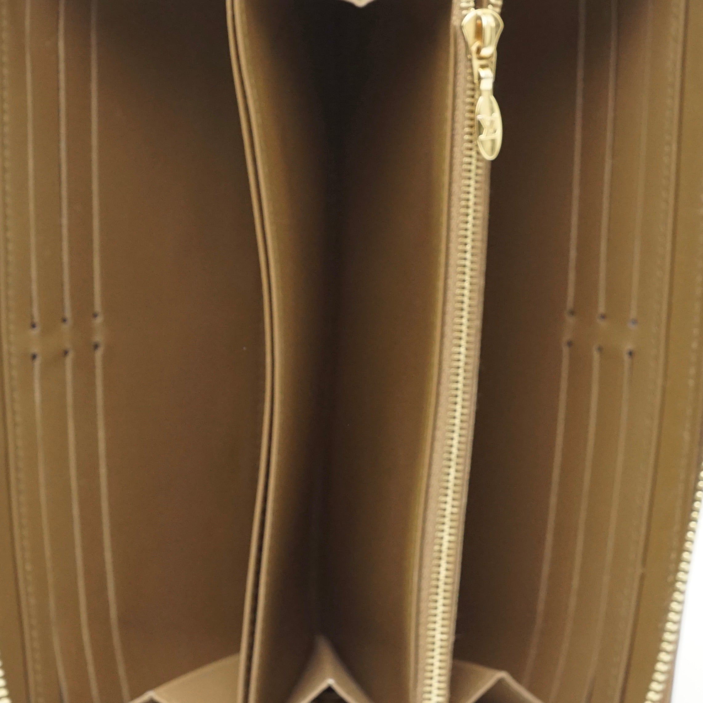 Louis Vuitton Zippy Wallet Brown