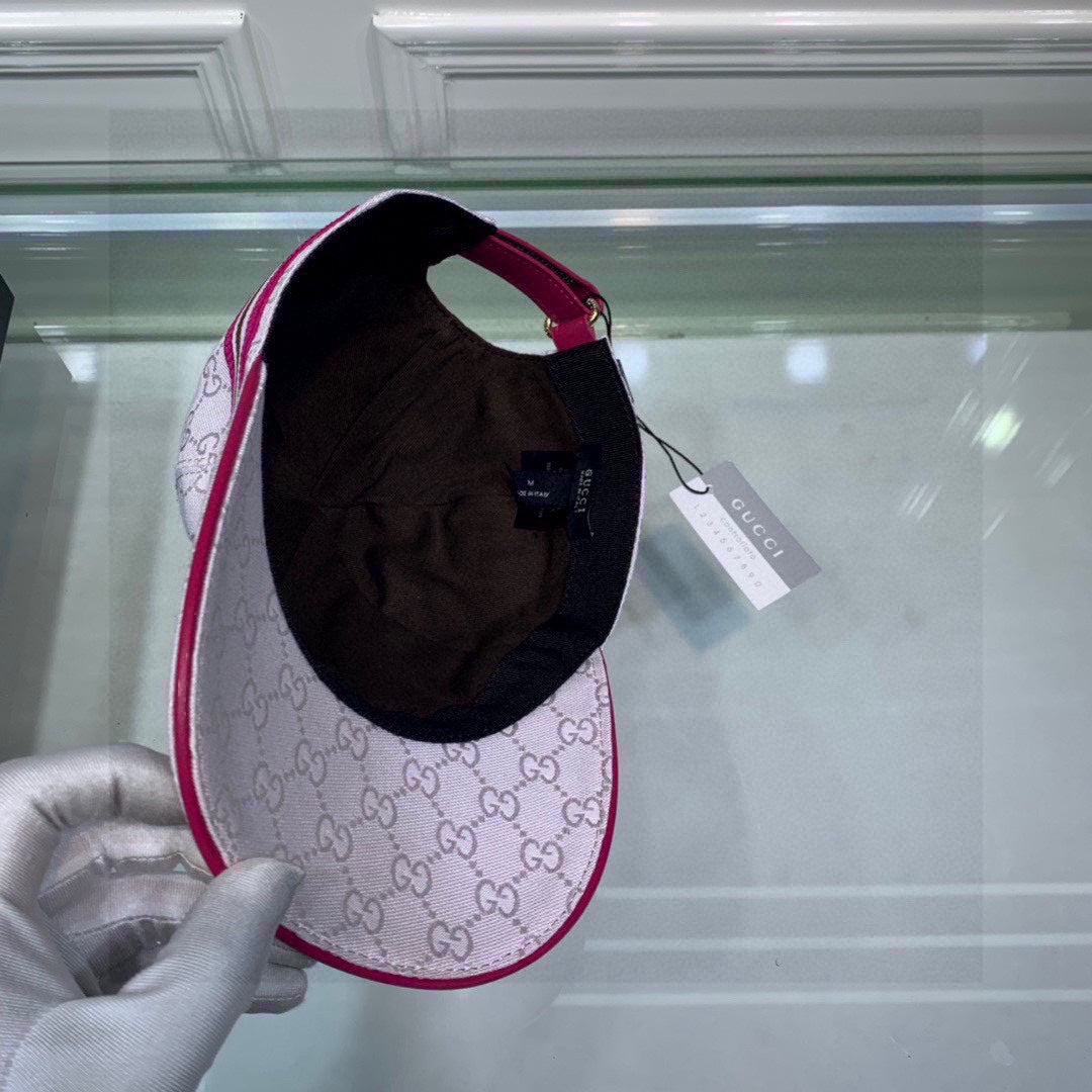 Gucci Canvas Baseball Cap with Web