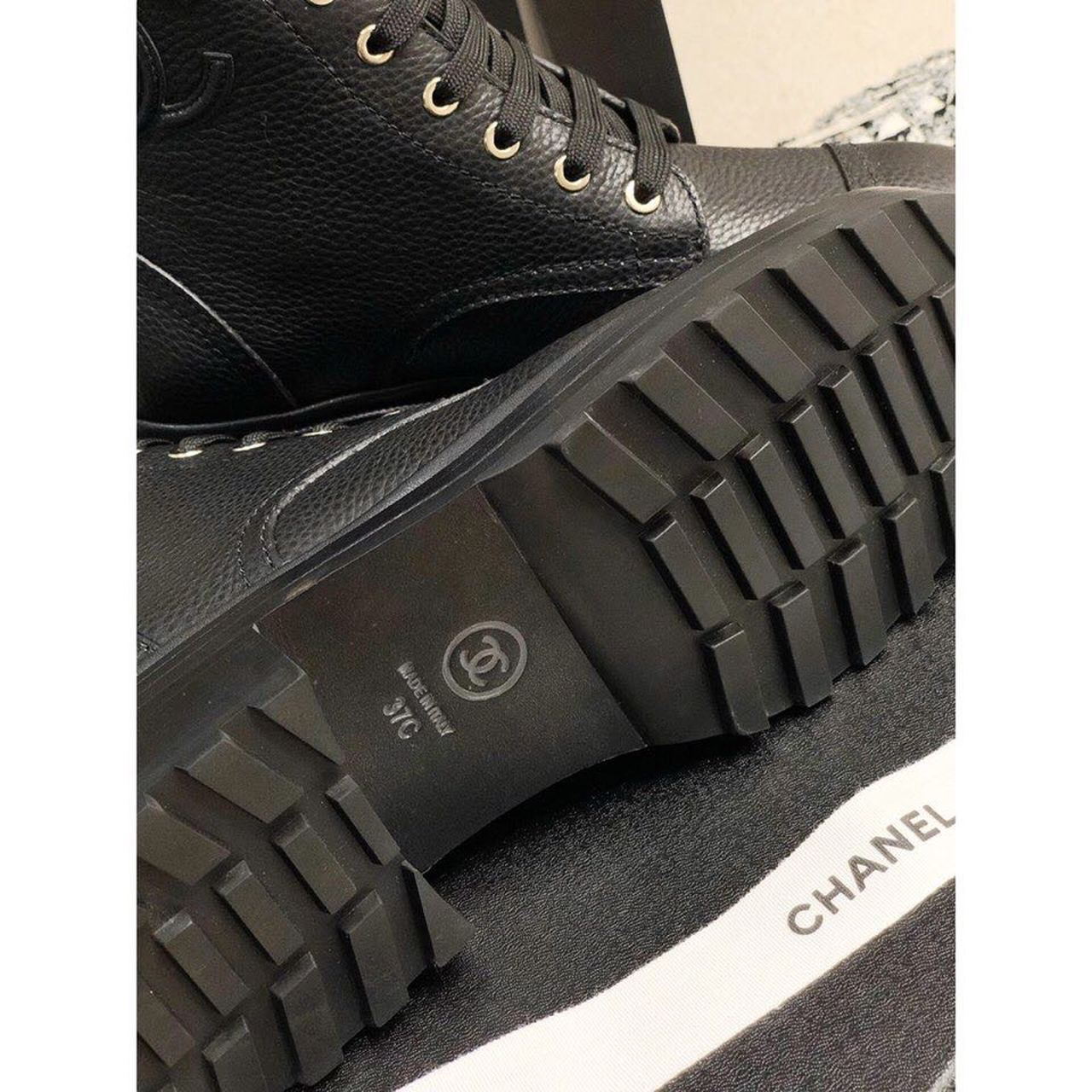 Chanel Pearl Embellished Ankle Boots Calfskin Leather Fall/Winter Collection Black