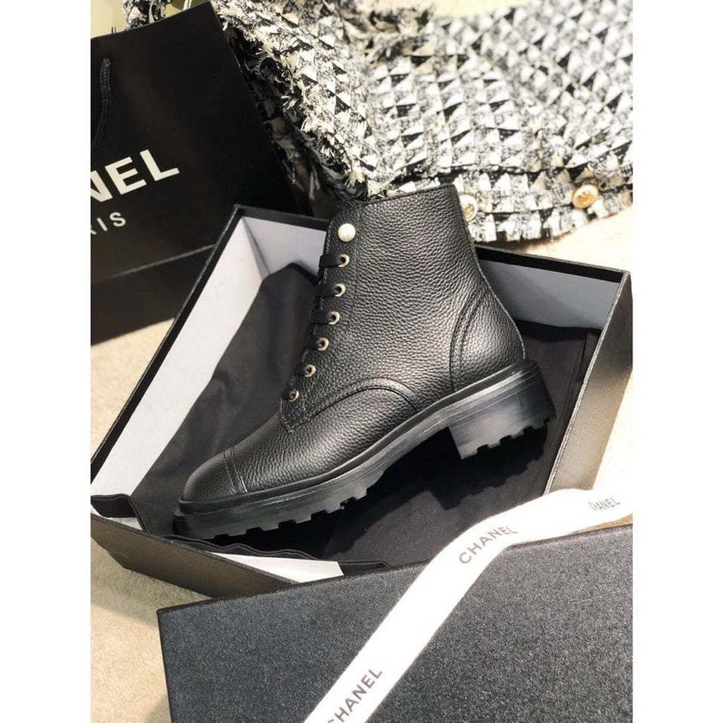 Chanel Pearl Embellished Ankle Boots Calfskin Leather Fall/Winter Collection Black