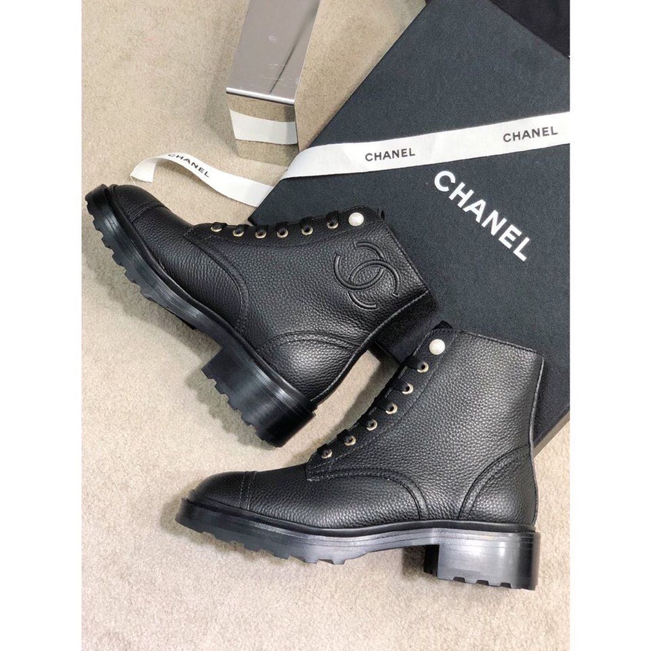 Chanel Pearl Embellished Ankle Boots Calfskin Leather Fall/Winter Collection Black