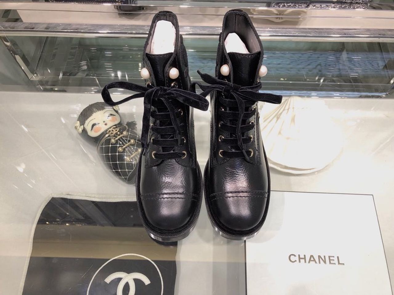 Chanel Pearl Embellished Ankle Boots Velvet/Grained Calfskin Leather Fall/Winter Collection, Black