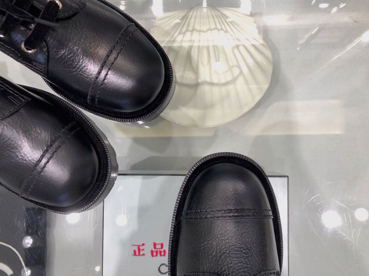 Chanel Pearl Embellished Ankle Boots Velvet/Grained Calfskin Leather Fall/Winter Collection, Black