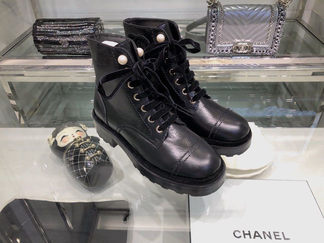 Chanel Pearl Embellished Ankle Boots Velvet/Grained Calfskin Leather Fall/Winter Collection, Black