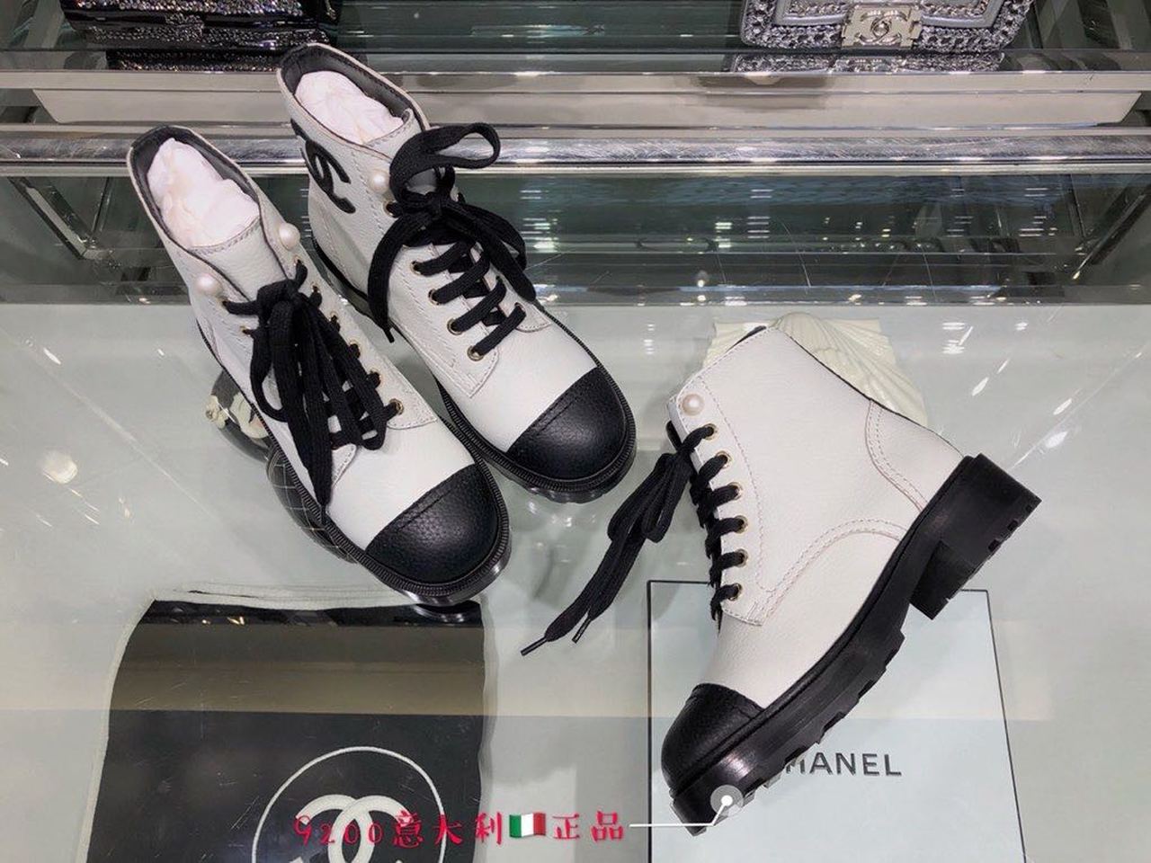 Chanel Pearl Embellished Ankle Boots Grained Calfskin Leather Fall/Winter Collection White/Black