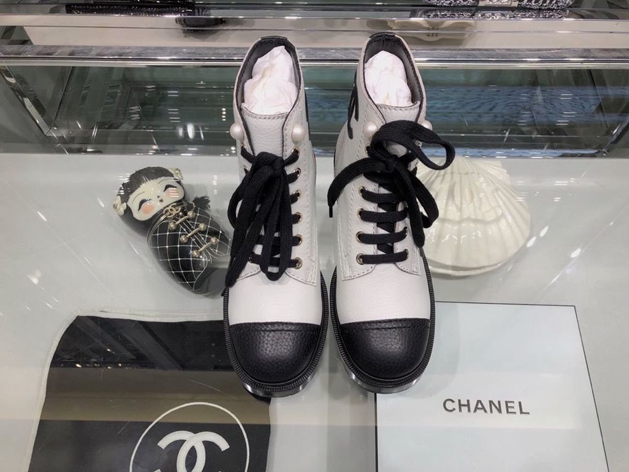 Chanel Pearl Embellished Ankle Boots Grained Calfskin Leather Fall/Winter Collection White/Black