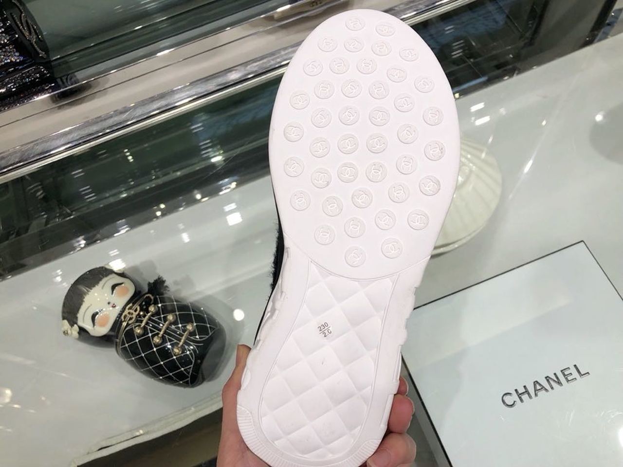 Chanel Knit Sneakers Calfskin Leather Fall/Winter Collection, Black