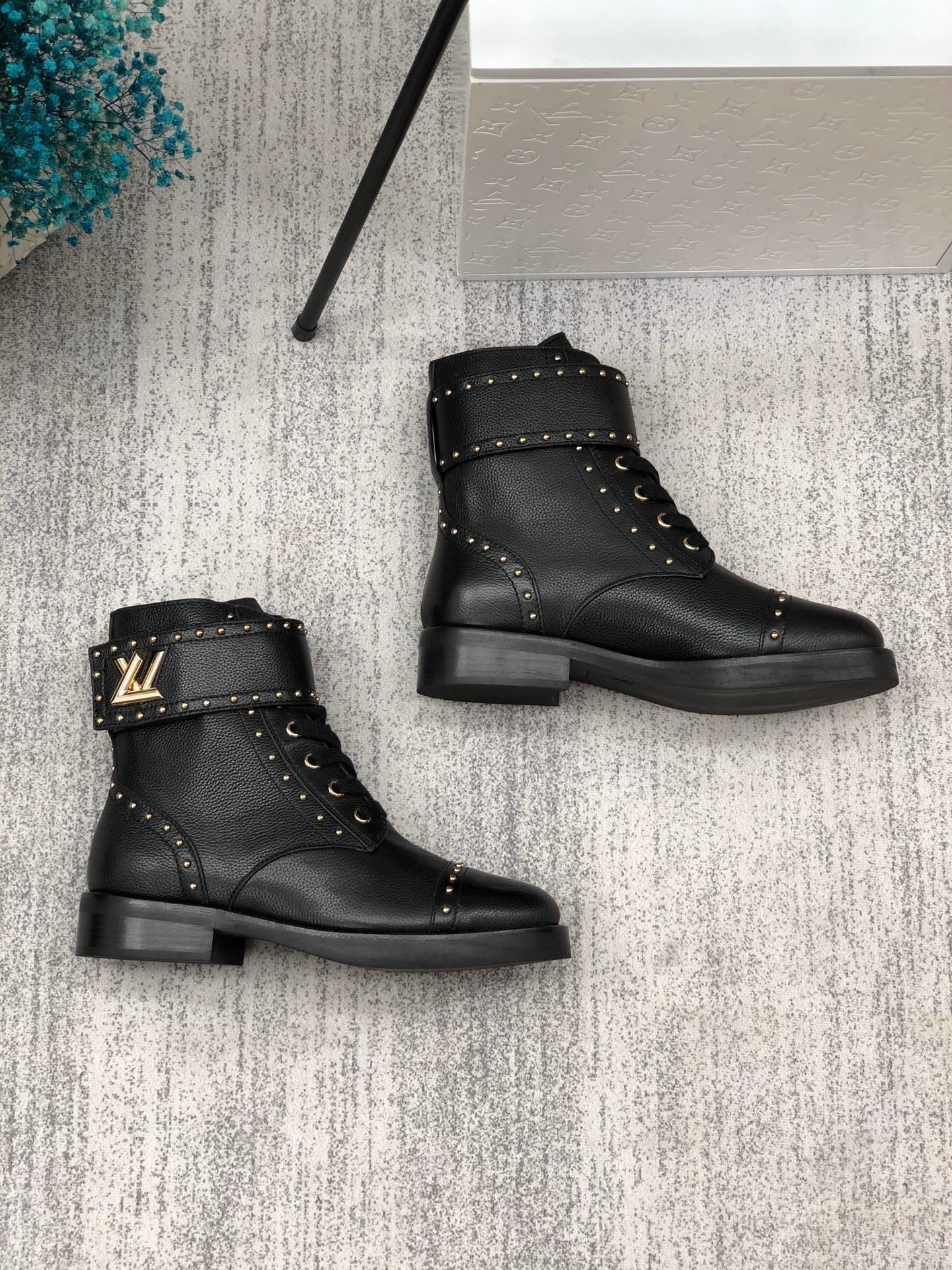 Louis Vuitton Wonderland Ranger Black