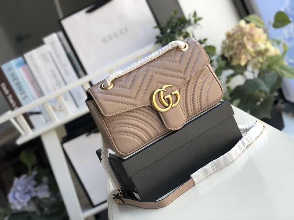 Gucci Marmont Shoulder Bag 26cm 443497 Calfskin Leather Spring/Summer Collection, Beige