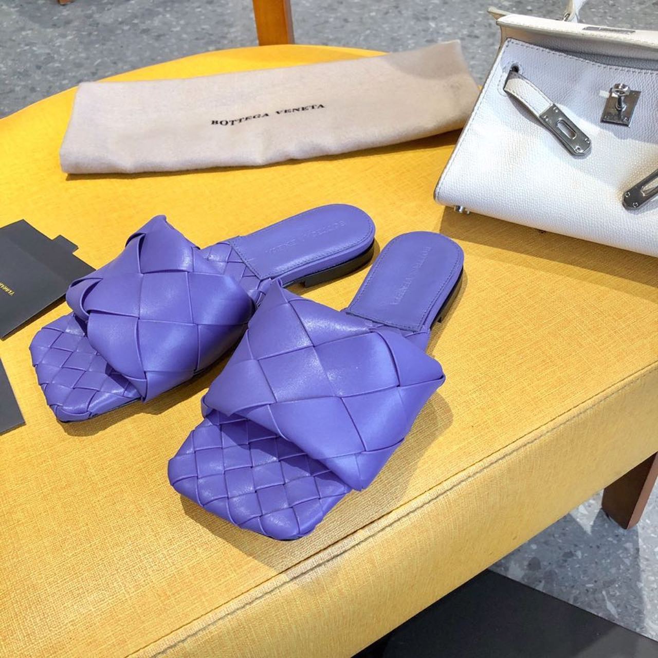 Bottega Veneta Lido Flat Square Toe Sandals Lambskin Leather Fall/Winter 2019 Collection, Purple