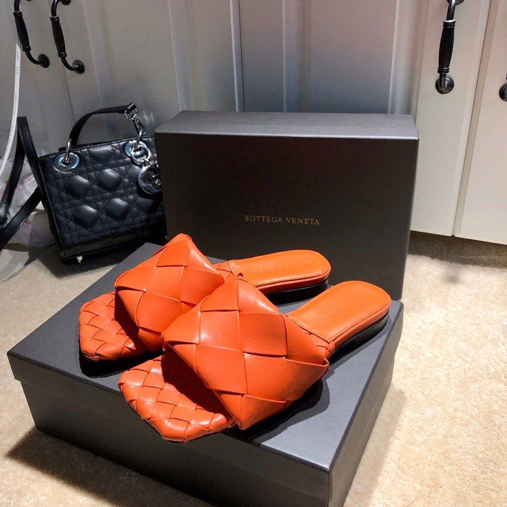 Bottega Veneta Lido Flat Square Toe Sandals Lambskin Leather Fall/Winter 2019 Collection, Orange
