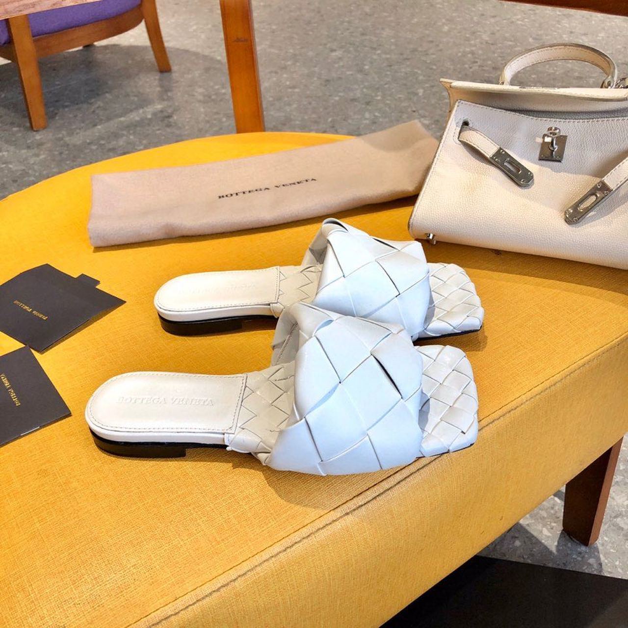 Bottega Veneta Lido Flat Square Toe Sandals Lambskin Leather Fall/Winter 2019 Collection, White