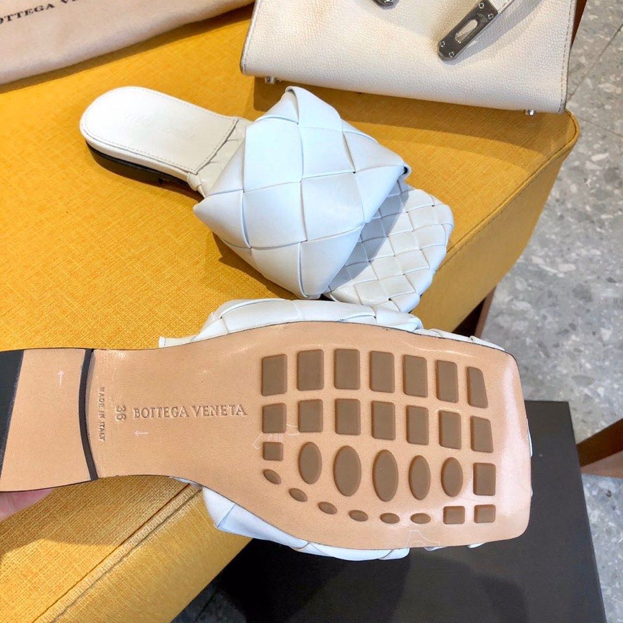Bottega Veneta Lido Flat Square Toe Sandals Lambskin Leather Fall/Winter 2019 Collection, White