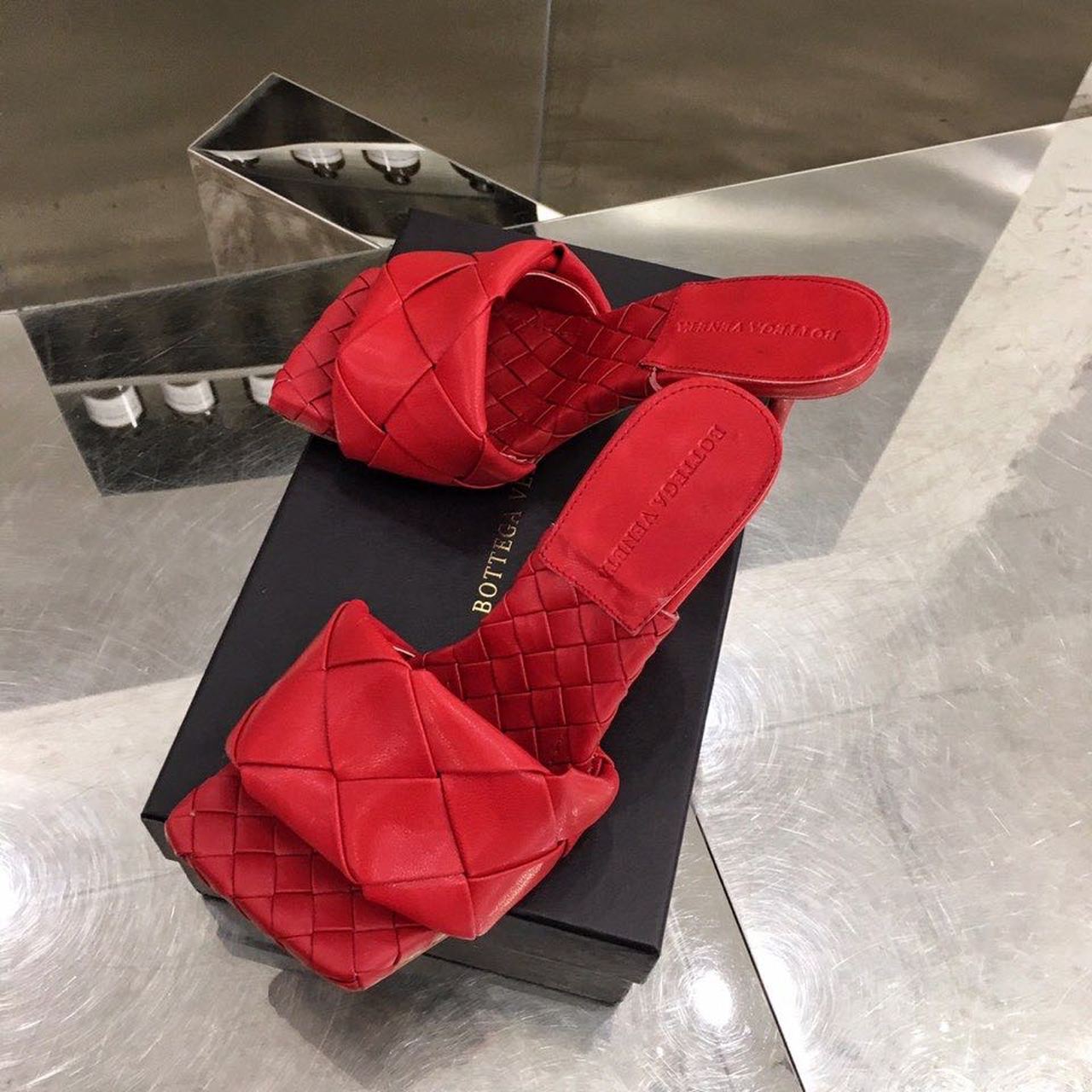 Bottega Veneta Lido Flat Square Toe Heels Lambskin Leather Spring/Summer 2020 Collection, Red