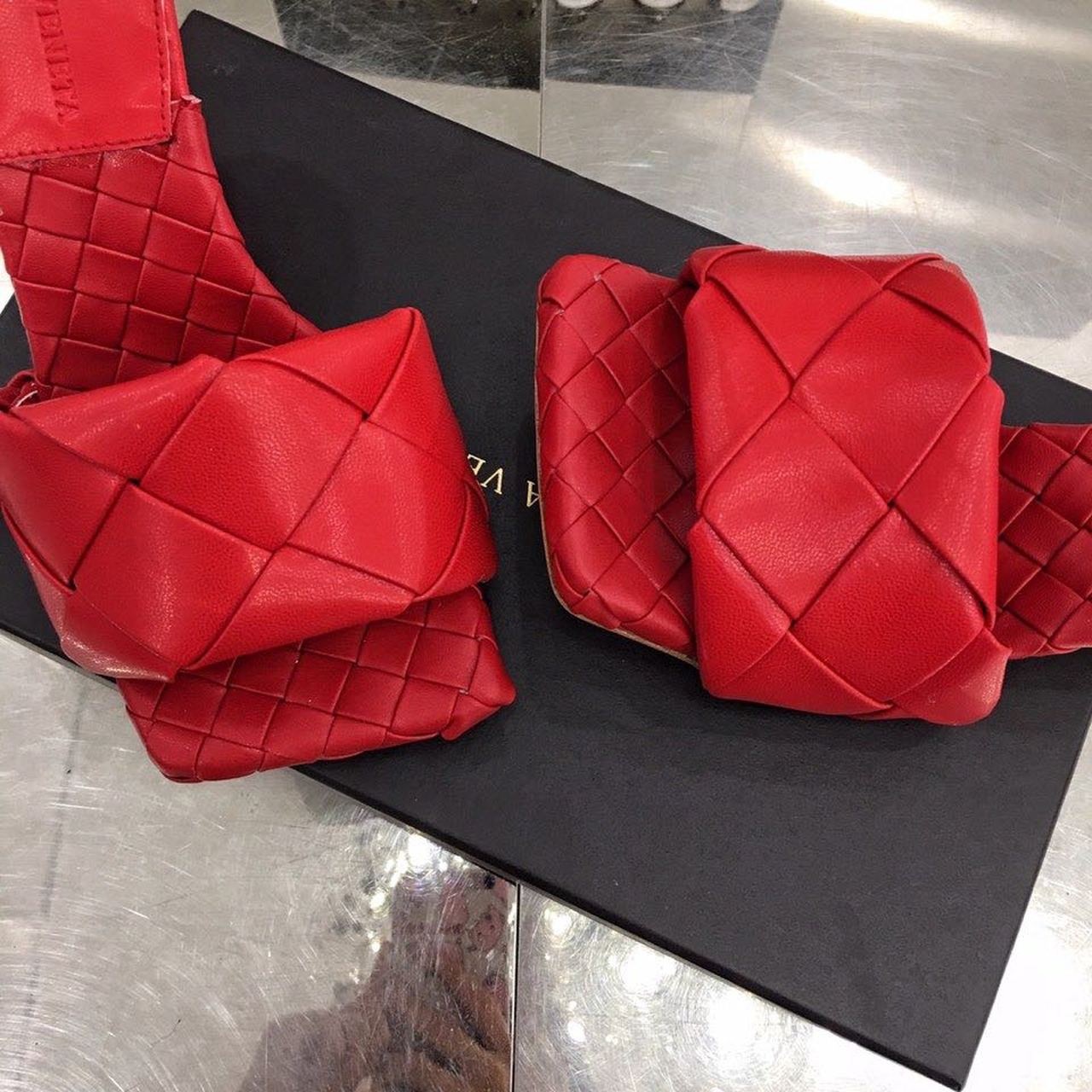 Bottega Veneta Lido Flat Square Toe Heels Lambskin Leather Spring/Summer 2020 Collection, Red