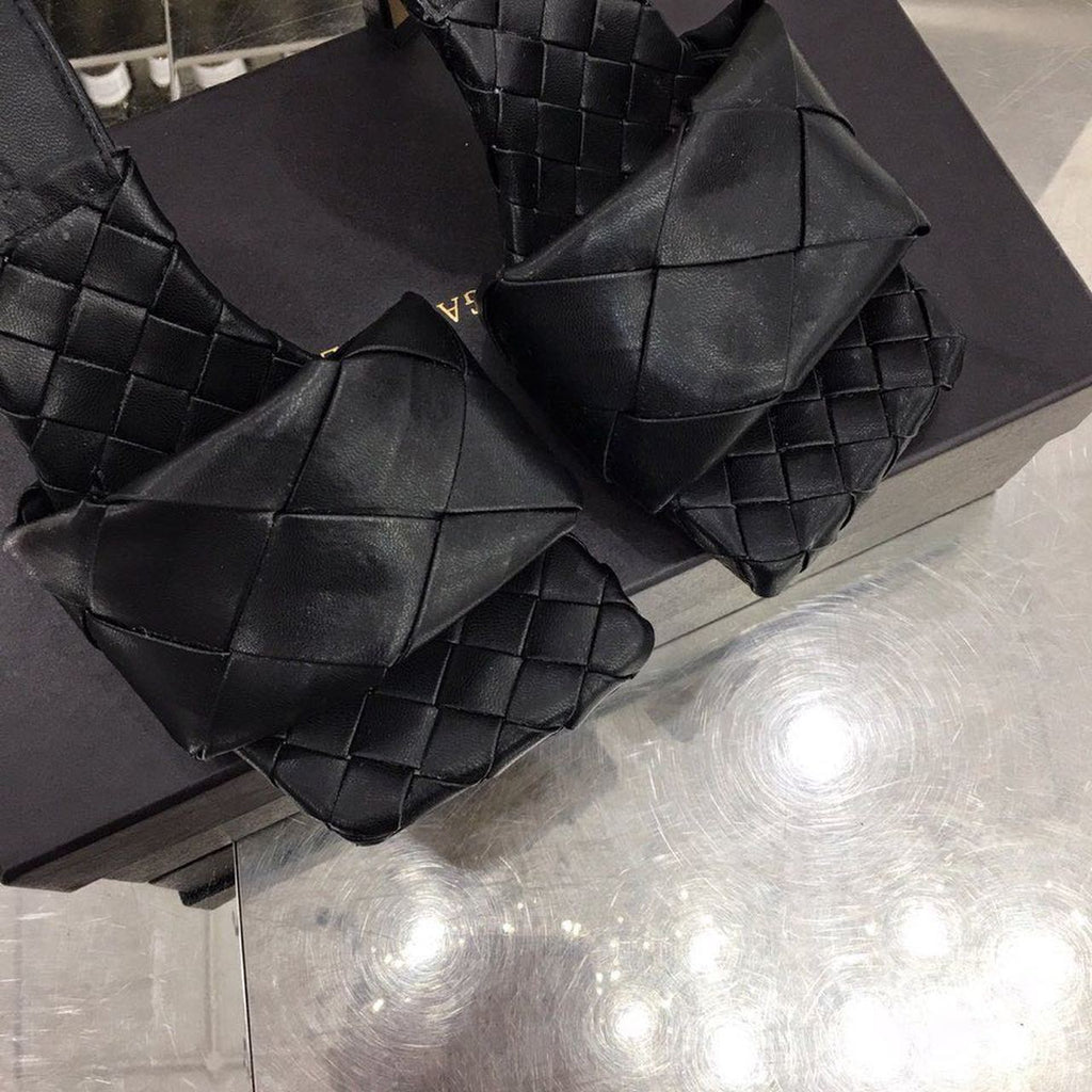 Bottega Veneta Lido Flat Square Toe Heels Lambskin Leather Spring/Summer 2020 Collection, Black