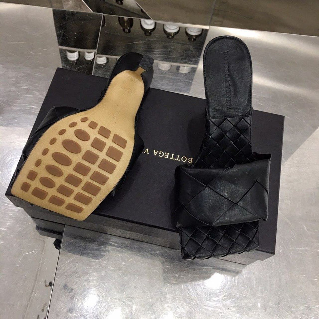 Bottega Veneta Lido Flat Square Toe Heels Lambskin Leather Spring/Summer 2020 Collection, Black