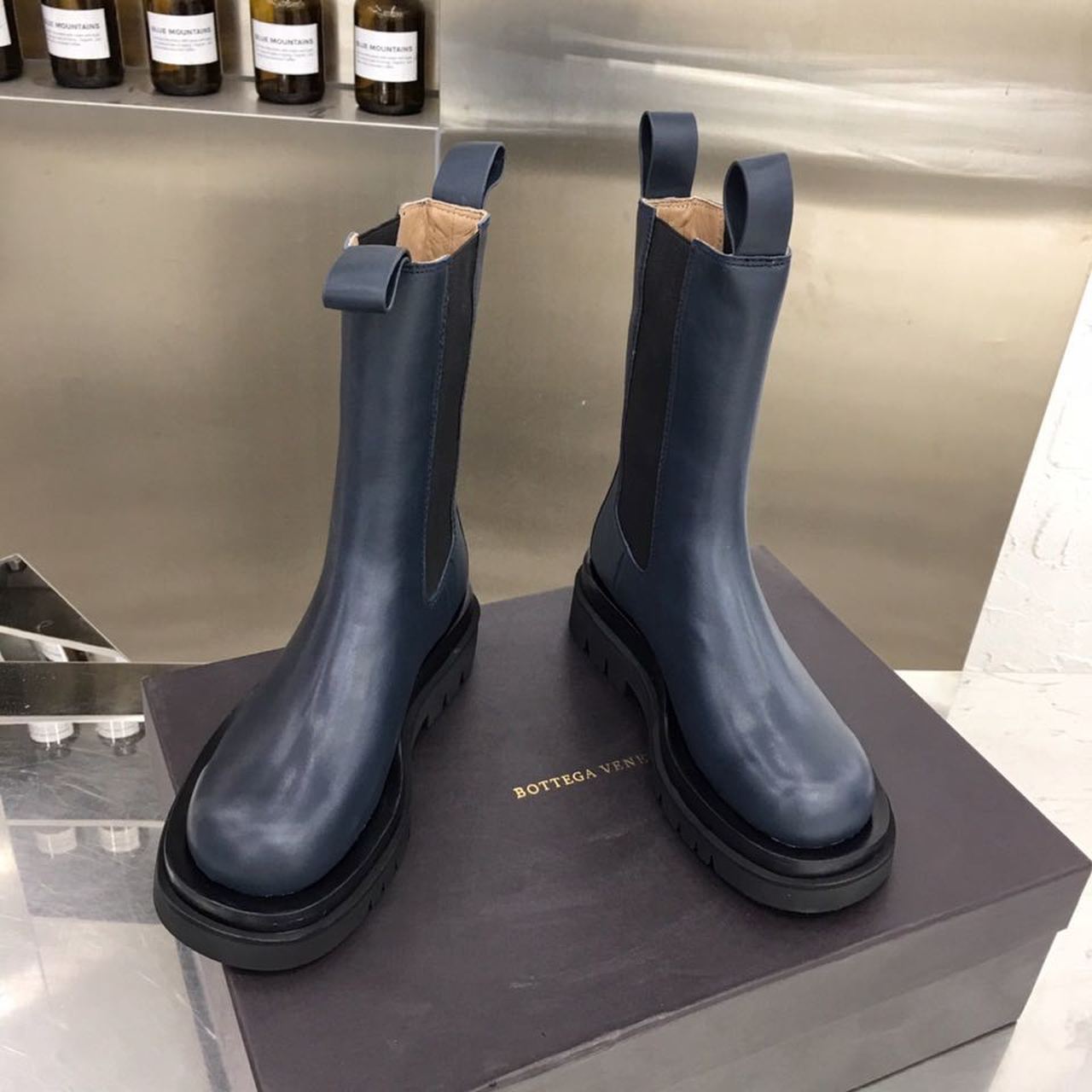 Bottega Veneta Boots Lambskin Leather Fall/Winter 2019 Collection, Dark Blue