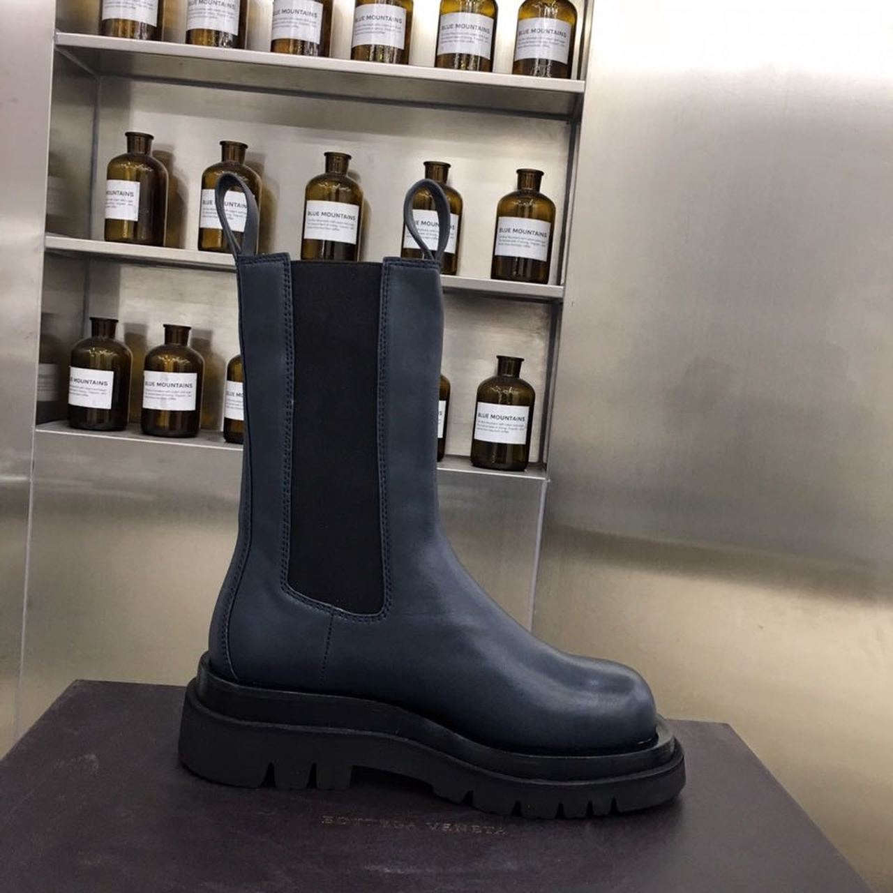 Bottega Veneta Boots Lambskin Leather Fall/Winter 2019 Collection, Dark Blue