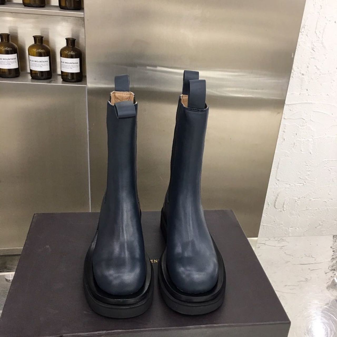 Bottega Veneta Boots Lambskin Leather Fall/Winter 2019 Collection, Dark Blue