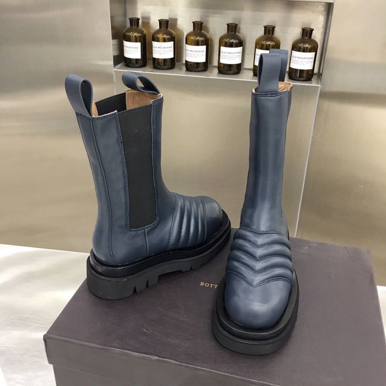 Bottega Veneta Panel Boots Lambskin Leather Fall/Winter 2019 Collection, Black