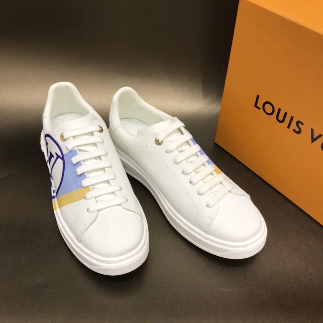 Louis Vuitton Time Out Low Top Sneakers Calfskin Leather Fall/Winter Collection Light Blue
