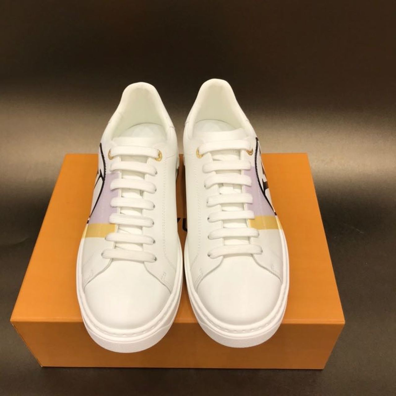 Louis Vuitton Time Out Low Top Sneakers Calfskin Leather Fall/Winter Collection Black/Silver