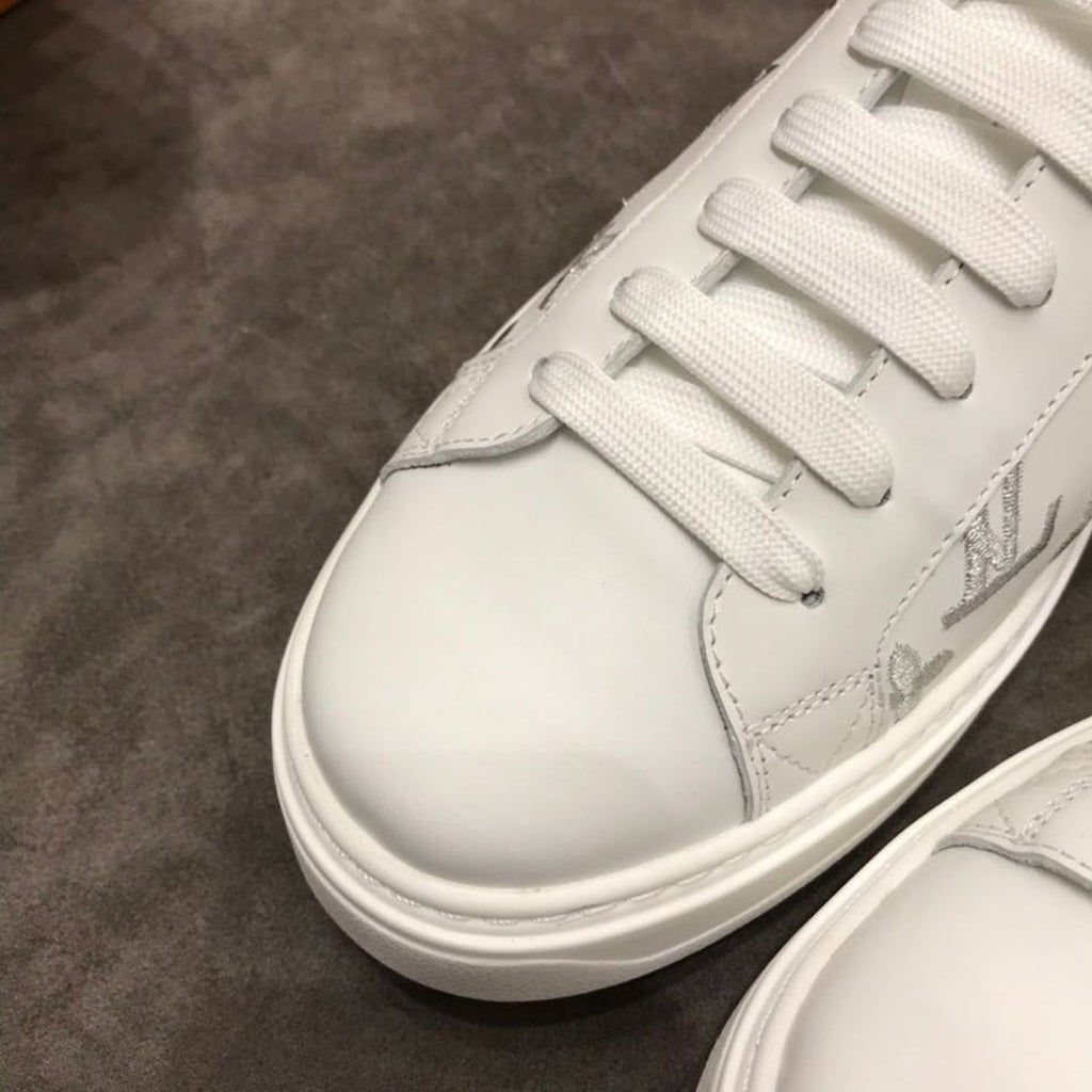 Louis Vuitton Time Out Low Top Sneakers Calfskin Leather Fall/Winter Collection White/Silver